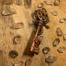 Load image into Gallery viewer, Scorpian Inner Beast Key with Phantom Quartz&#39;
